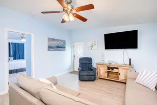 410 10th St, Key Colony, FL 33051 - Photo 11