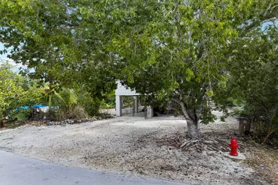 175 E Cahill Court, Big Pine Key, FL 33043 - Photo 9
