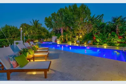 17183 Coral Drive, Sugarloaf Key, FL 33042 - Photo 3
