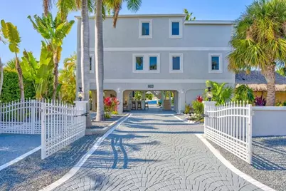 17183 Coral Drive, Sugarloaf Key, FL 33042 - Photo 5