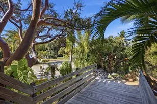 17249 E Bonefish Ln, Sugarloaf Key, FL 33042 - Photo 15