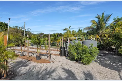 27001 Overseas Highway, Ramrod Key, FL 33042 - Photo 45