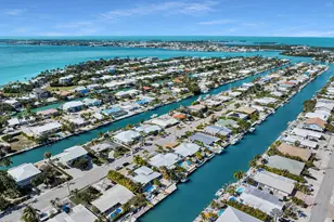 230 11th St, Key Colony, FL 33051 - Photo 41