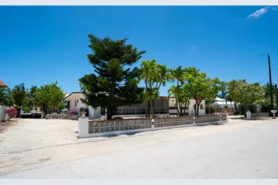 214 Pueblo Street, Plantation Key, FL 33070 - Photo 11