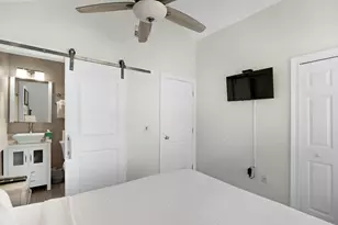 5006 Sunset Village Dr, Duck Key, FL 33050 - Photo 37