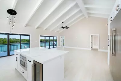 228 Tide Avenue, Plantation Key, FL 33070 - Photo 15