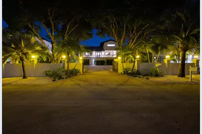 228 Tide Avenue, Plantation Key, FL 33070 - Photo 9