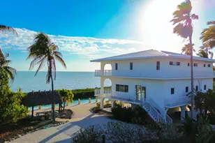 228 W Seaview Cir, Duck Key, FL 33050 - Photo 11
