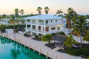 228 W Seaview Cir, Duck Key, FL 33050 - Photo 21