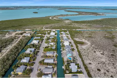 17326 Jamaica Lane, Sugarloaf Key, FL 33042 - Photo 3