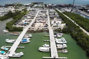 271 20th St, Marathon, FL 33050 - Photo 1