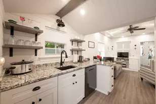 817 Pearl St, Key West, FL 33040 - Photo 19
