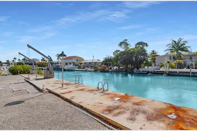 154 S Indies Drive, Duck Key, FL 33050 - Photo 7