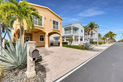 226 Normandy Drive, Upper Sugarloaf Key, FL 33070 - Photo 19