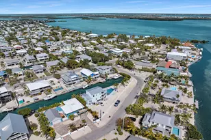 27372 W Indies Dr, Ramrod Key, FL 33042 - Photo 47