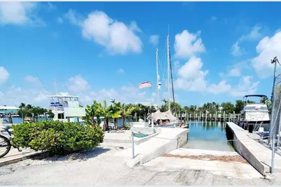 109 Avenue D #APT 307, Marathon, FL 33050 - Photo 15