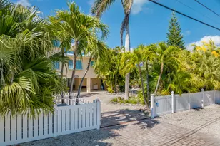 17041 Marlin Dr, Sugarloaf Key, FL 33042 - Photo 49