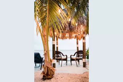 32 Beach Drive, Lower Sugarloaf Key, FL 33040 - Photo 5