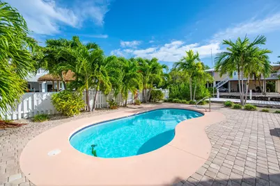 643 Indies Road, Ramrod Key, FL 33042 - Photo 15