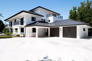 55 Ocean Front Dr, Key Largo, FL 33037 - Photo 3