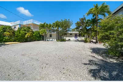 319 Woods Avenue, Upper Sugarloaf Key, FL 33070 - Photo 39