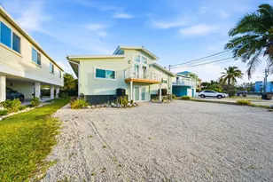 340-350 E Ocean Dr, Key Colony, FL 33051 - Photo 25