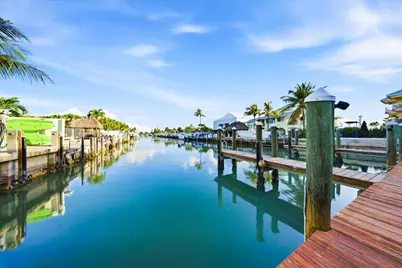 340-350 E Ocean Drive, Key Colony, FL 33051 - Photo 33