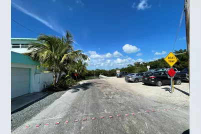 201 4th Street, Big Coppitt, FL 33040 - Photo 19