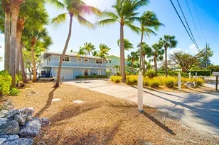425 Harbour Dr, Duck Key, FL 33050 - Photo 41