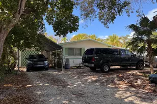 110 E Ridge Rd, Plantation Key, FL 33036 - Photo 1