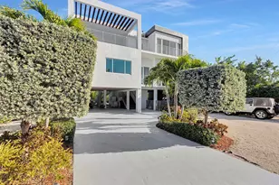 255 W Seaview Cir, Duck Key, FL 33050 - Photo 47