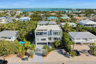 255 W Seaview Cir, Duck Key, FL 33050 - Photo 49