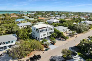 255 W Seaview Cir, Duck Key, FL 33050 - Photo 51