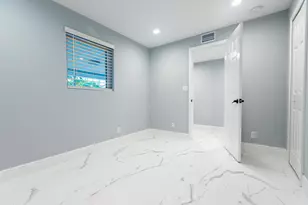 11 Judy Pl, Key Largo, FL 33037 - Photo 13
