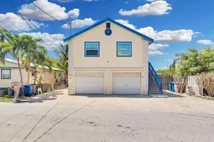 477 W 105th Street Ocean, Marathon, FL 33050 - Photo 1