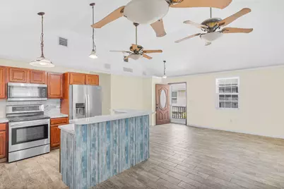 477 W 105th Street Ocean, Marathon, FL 33050 - Photo 3