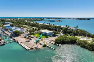 300 Duck Key Dr, Duck Key, FL 33050 - Photo 21