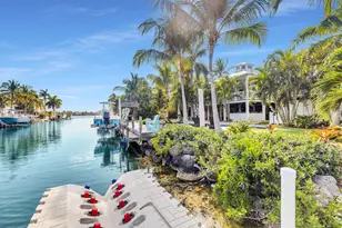 16843 E Point Dr, Sugarloaf Key, FL 33042 - Photo 49