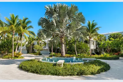 82779 Old Highway #8, Upper Sugarloaf Key, FL 33036 - Photo 9