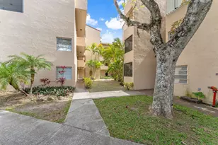 10641 SW 108th Ave, Kendall, FL 00000 - Photo 9