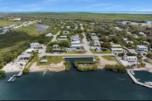 8 N Marlin Ave, Key Largo, FL 33037 - Photo 11