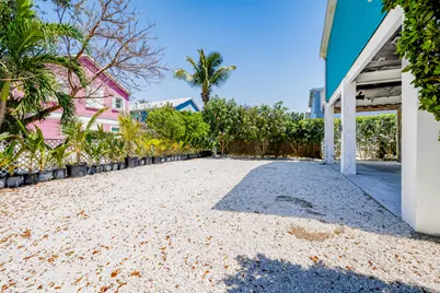 31011 Avenue C, Big Pine Key, FL 33043 - Photo 5
