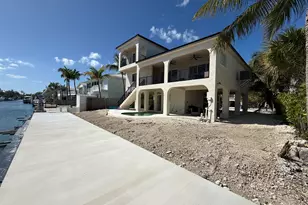 937 Gulf Dr, Summerland Key, FL 33042 - Photo 3