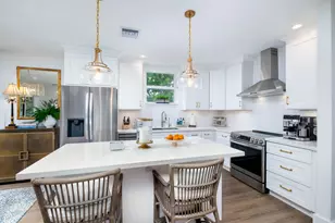204 Coral Ave, Plantation Key, FL 33070 - Photo 5