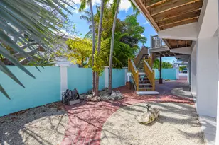 667 E Caribbean Dr, Summerland Key, FL 33042 - Photo 5