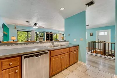 391 10th Street, Key Colony, FL 33051 - Photo 21