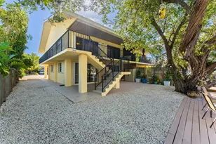 391 10th St, Key Colony, FL 33051 - Photo 41