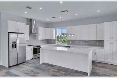 124 Venetian Way, Plantation Key, FL 33036 - Photo 13
