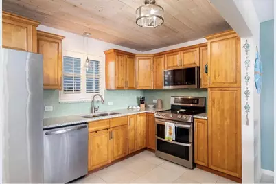 200 Wrenn Street #APT 502, Plantation Key, FL 33070 - Photo 15