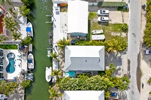 27416 Cayman Ln, Ramrod Key, FL 33042 - Photo 33